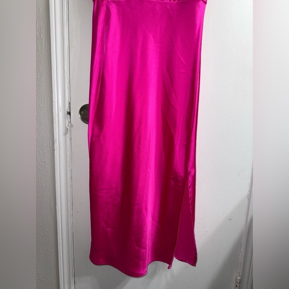 RENEE C. Boat Neck Satin Midi Dress size M - Picture 4 of 9